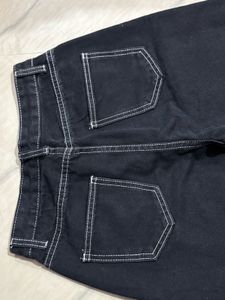 BLACK BAGGY JEANS