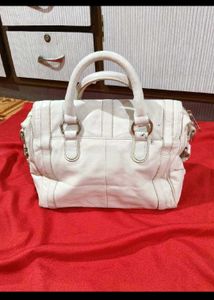 Chic White Leather Handbag