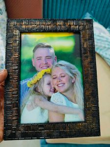 6 Photo Frames