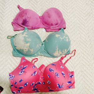 Women lightly Padded Bra