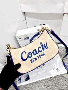 COACH