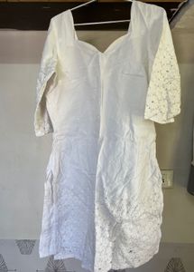 Elegant White Embroidered Kurta
