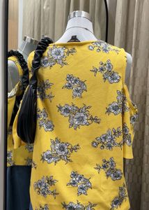ZINK LONDON Floral Top