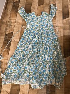 Beautiful Floral Kurta with pant