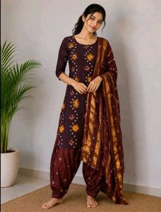 dupatta/dress