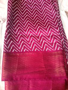 Vibrant Pink Chevron Print Saree With Blouse