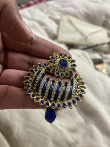 Blue Pendant Set With Earrings