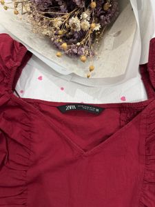 ZARA Chic Burgundy Ruched Crop Top