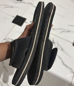 Doctor Extra Soft Black Slides