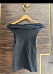 Sleek Black Sleeveless Mini Dress