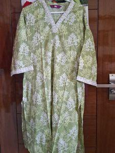 Stylish Green Leaf Print Kurta