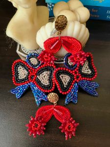 Set Of 2 Beaded Earrings ❤️