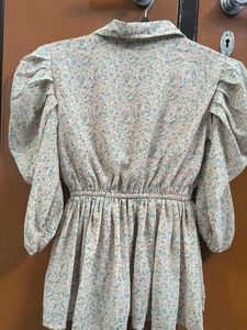 Floral Puff Sleeve Blouse