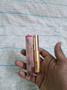 Lakme 9to5 Double Duty Lip & Cheek Mousse