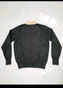 Ladies lace Trim mock neck sweater 🥀