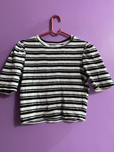 Chic Striped Sleeveless Top