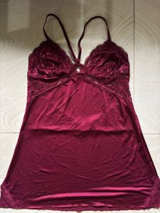 Burgundy satin Lace sexiii dress, fits S&M both❤️