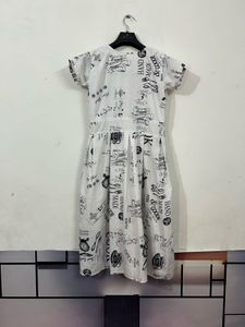 Unique Graphic Print Short Sleeve Dress