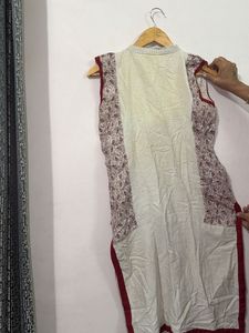 Sleeveless Printed Kurta