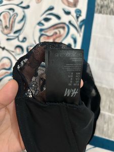 H&amp;M XS Velvet Halter Neck Crop Top
