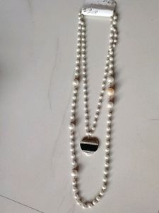 BEAUTIFUL LONG PEARL & HEART CHAIN