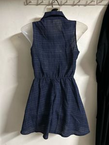 Chic Navy Plaid Sleeveless Dress