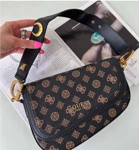Price Drop- Guess Handbag