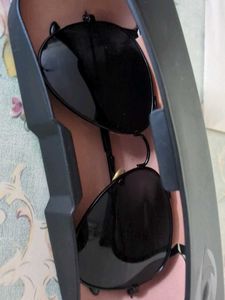 Classic Black Aviator Sunglasses