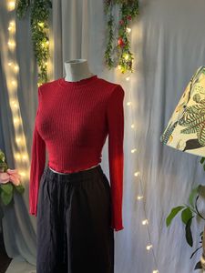 Red Ribbed Long Sleeve Crop Top