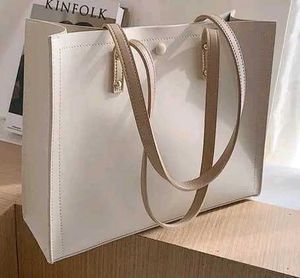 Stylish Tote Bag - Perfect Everyday Carryall