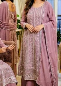New with tag Embellished women Kurta Set