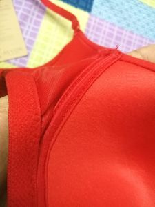 Price Dropped 🎉🎉Branded Red T-shirt Padded Bra