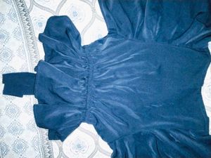 Chic Navy Blue Ruffled Top