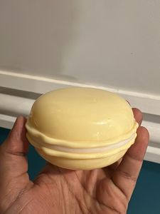 Cute Macaron Shaped lens case
