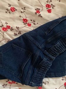 Classicccc💌💌 2000’s Denim Mini Skirt