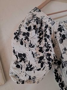 Chic Floral Print Puff Sleeve Top