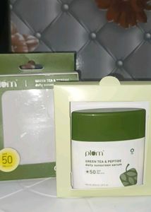 Plum Green Tea Sunscreen Serum