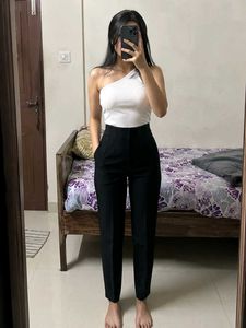 Chic Black High-Waisted Trouser