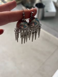 SET OF 5 anti-tarnish earrings