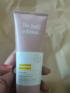 Oriflame Smoothing Body Scrub