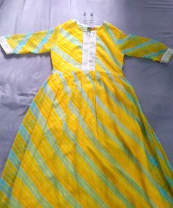 Yellow Green Stripped gown✨️✨️