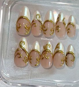 Pearl &amp; Gold Press-On Nails