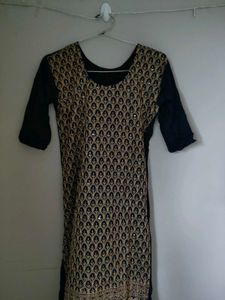 Elegant Embroidered Kurta