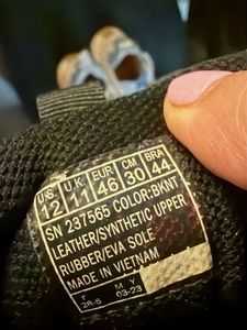 selling  sketchers