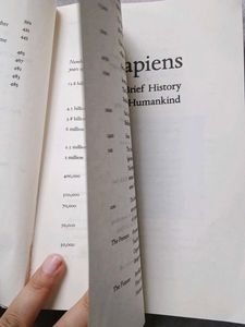 Sapiens: A Brief History of Humankind