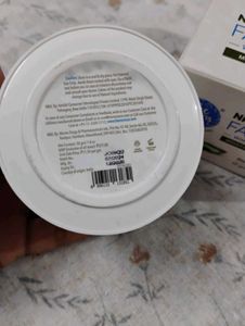 Face moisturizer