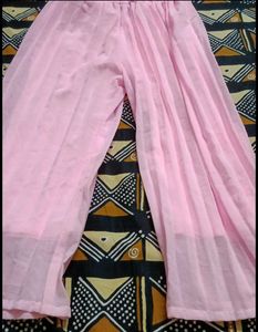 Girls pants with top 🎀🎀