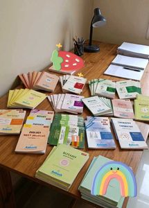 [60 books] Neet + JEE  + Free  Notes / sale 🩷