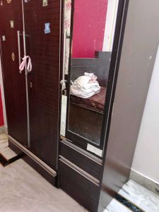 Wardrobe Almirah with Mirror