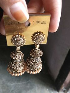 Elegant Jhumka Earrings with Pearls